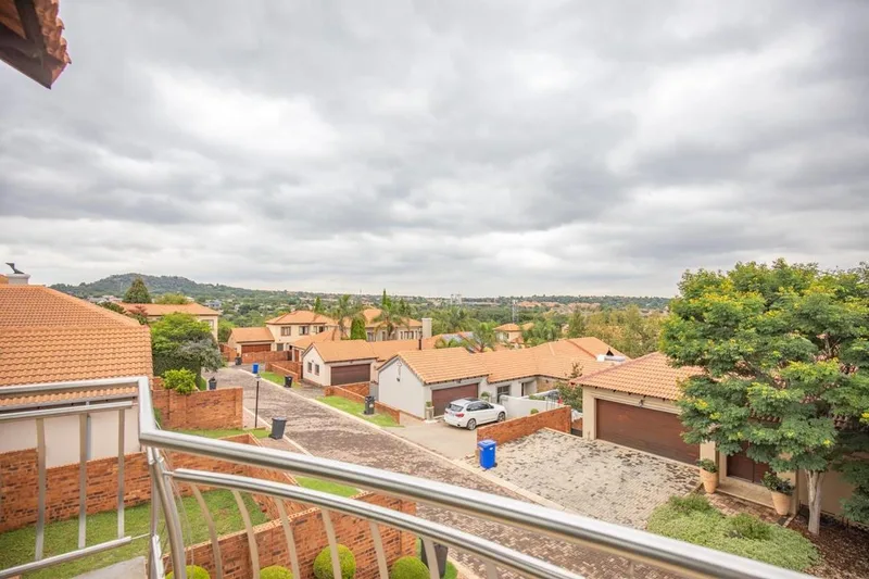 3 Bedroom House for sale in Olympus AH