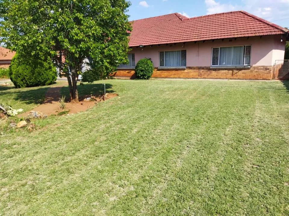 4 Bedroom House for sale in Stilfontein Ext 4