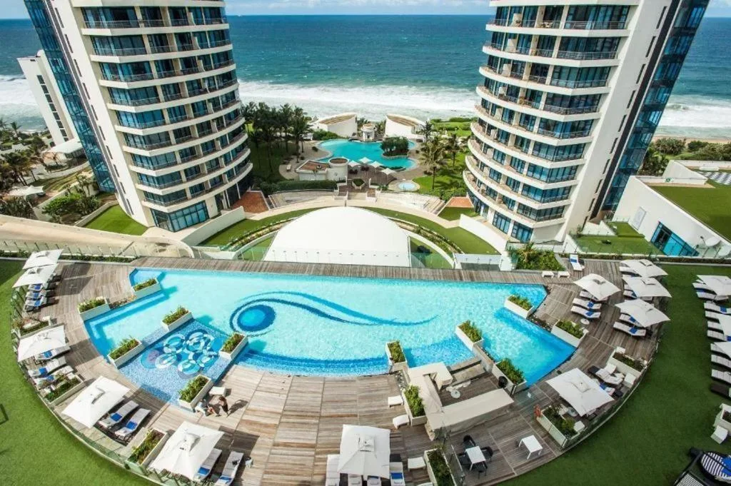 2 Bedroom Apartment / flat to rent in Umhlanga Central