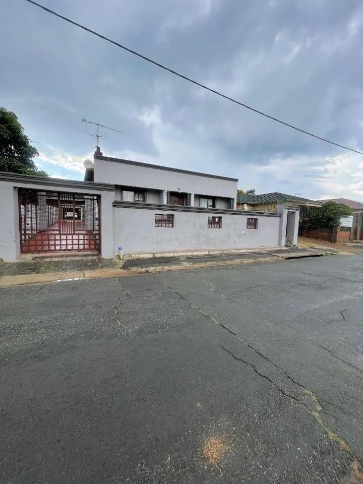 House for sale in West Turffontein