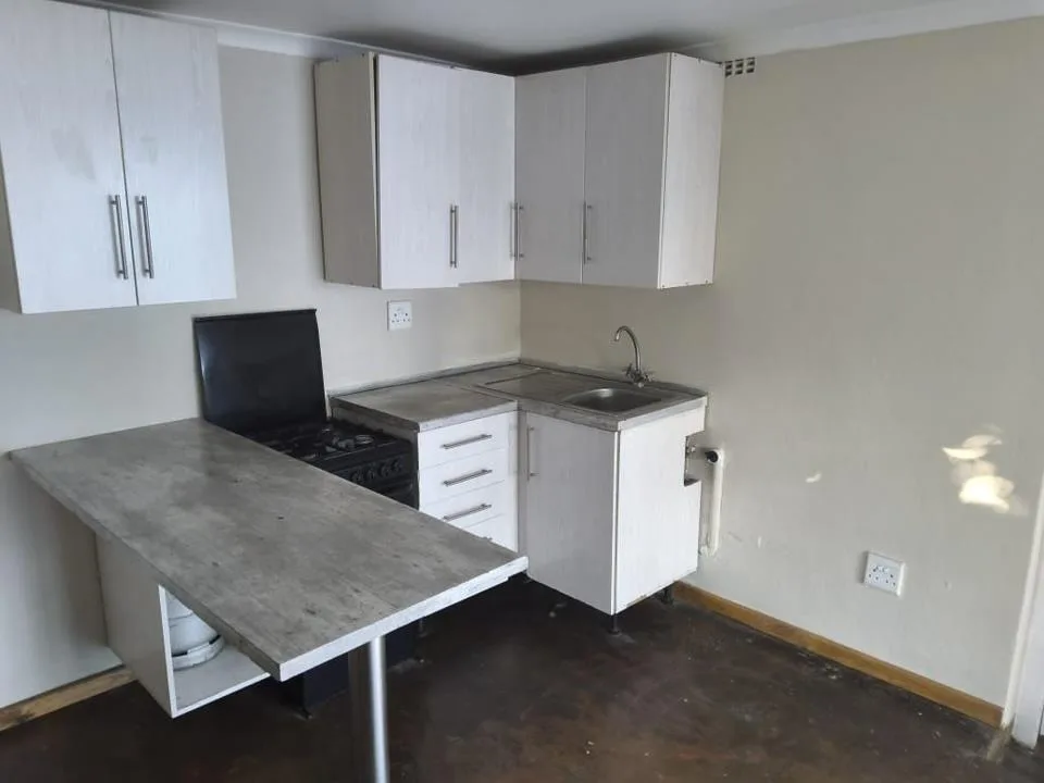 1 Bedroom House to rent in New Park