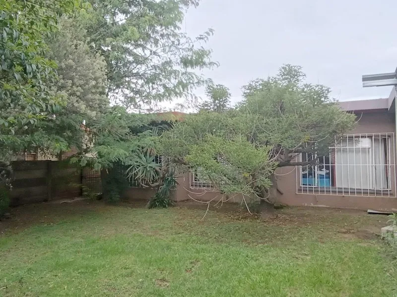 4 Bedroom House to rent in New Bethal East