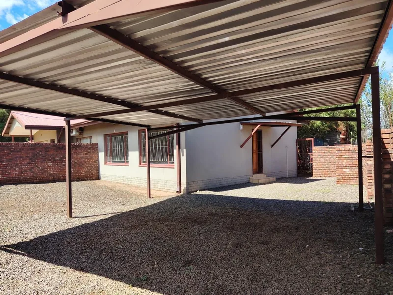 2 Bedroom House in Postmasburg