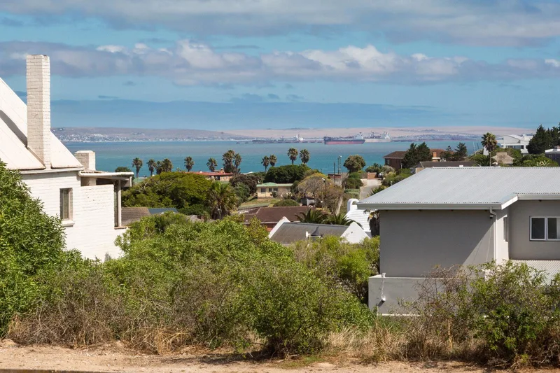 748 m² Land available in Myburgh Park