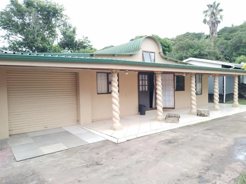 3 Bedroom Townhouse for sale in Hibberdene