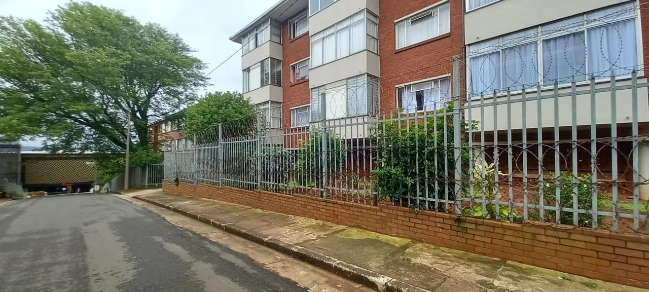 2 Bedroom Apartment / flat for sale in Glenwood