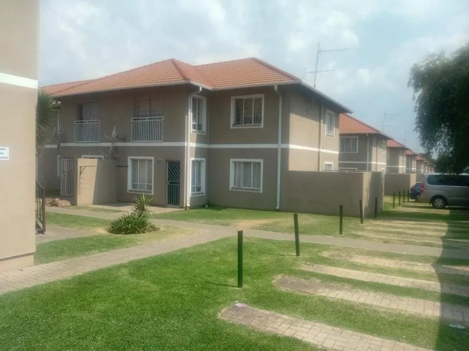 2 Bedroom Apartment / flat for sale in Comet