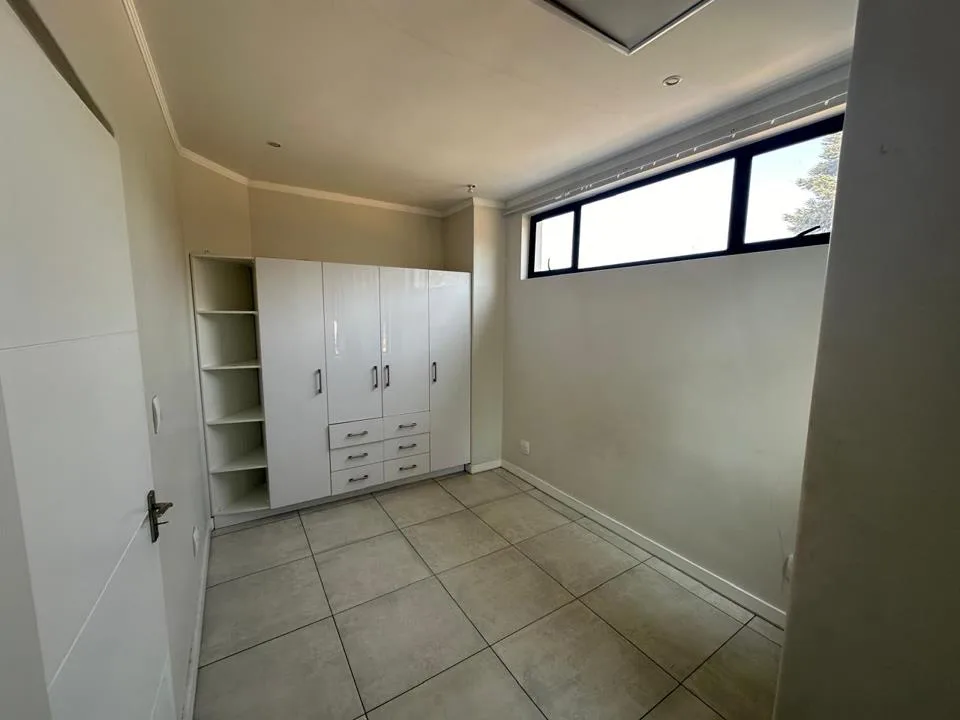 1 Bedroom Apartment / flat to rent in Bryanston
