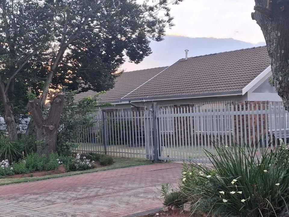 3 Bedroom House for sale in Visagie Park