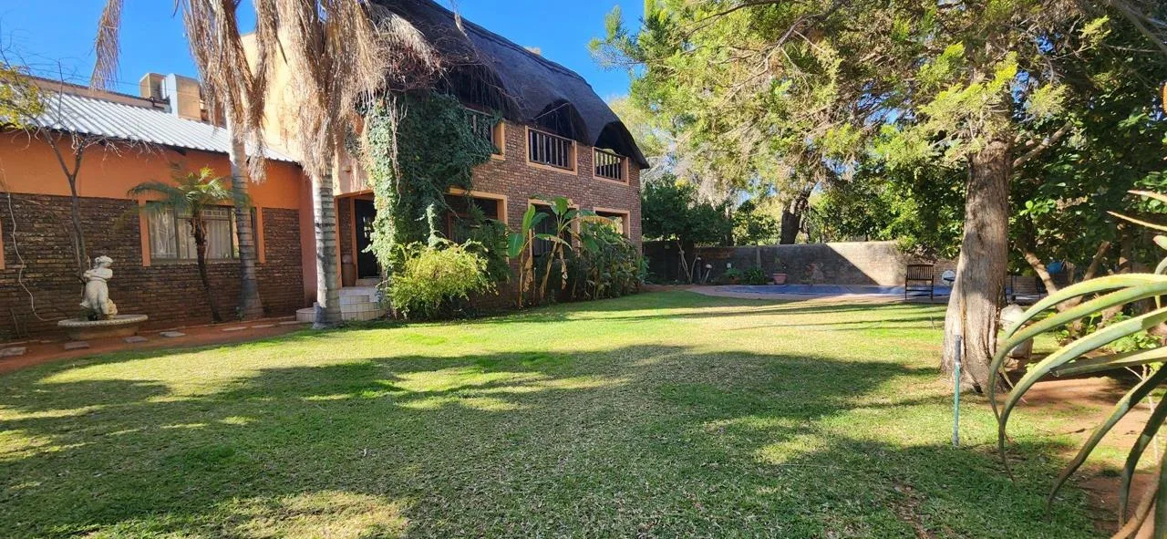 4 Bedroom House for sale in Die Rand