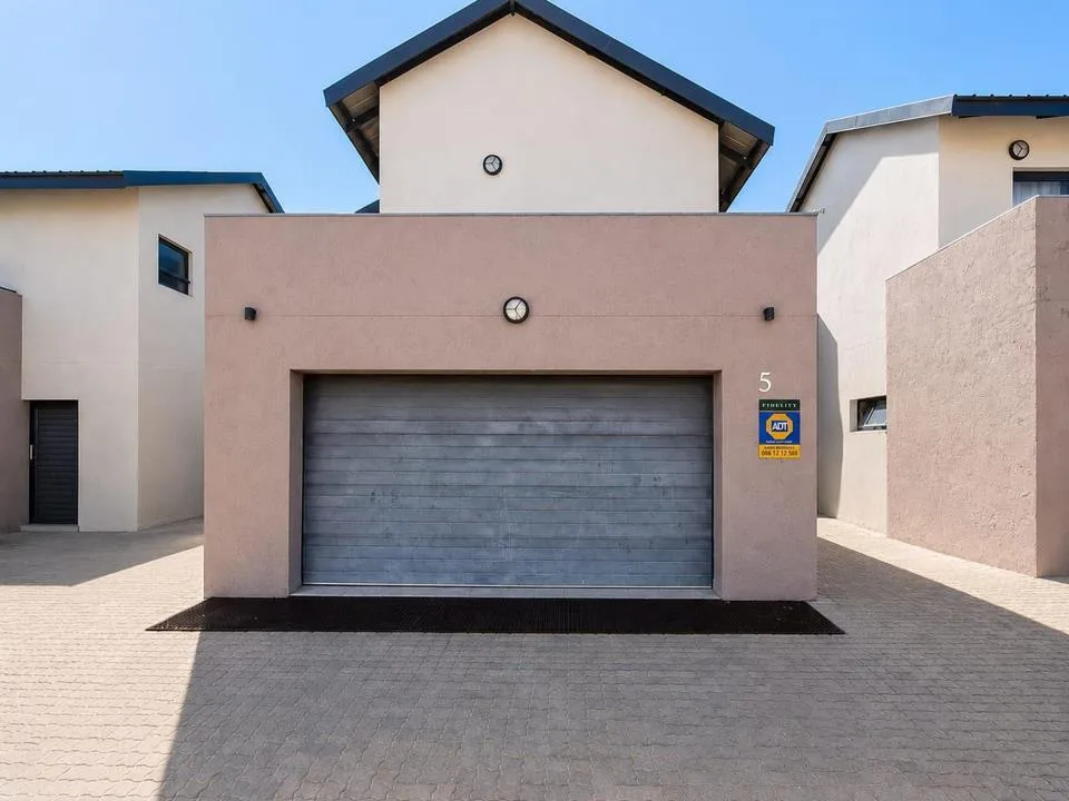 3 Bedroom Townhouse to rent in Bendor