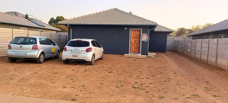 3 Bedroom House to rent in Cloverdene