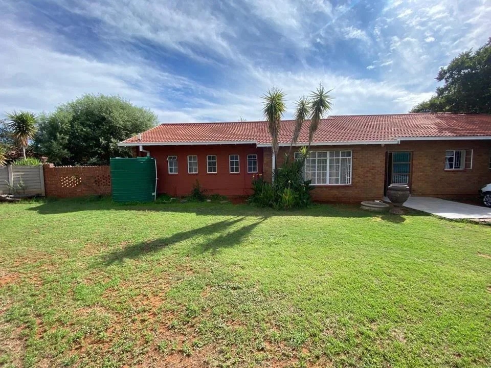 4 Bedroom House for sale in Cassandra