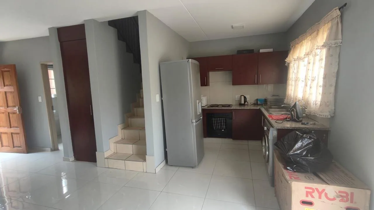 3 Bedroom Townhouse for sale in Annlin