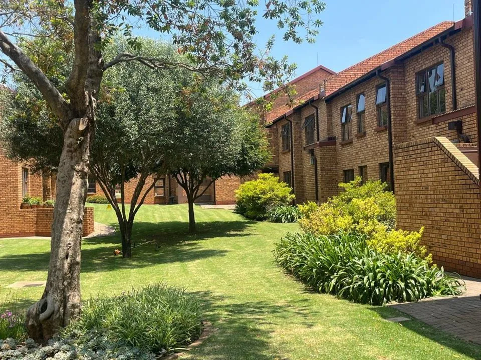 2 Bedroom Apartment / flat for sale in Olympus AH