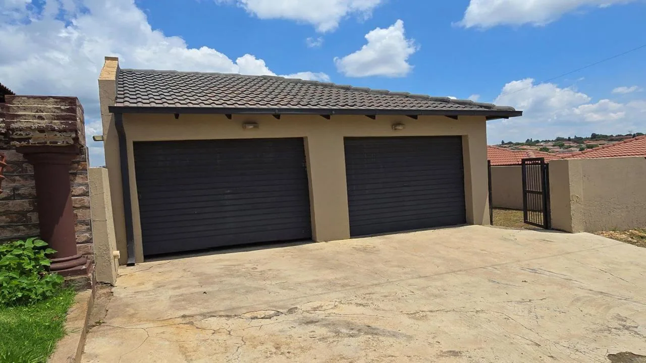 3 Bedroom House for sale in Springvalley