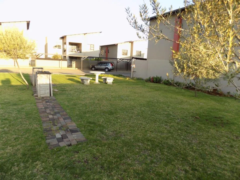 3 Bedroom Apartment / flat for sale in Gateway Manor