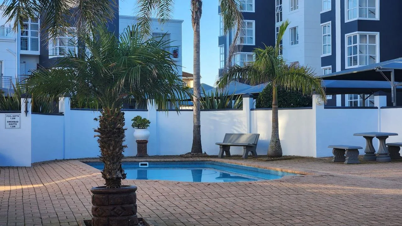 2 Bedroom Apartment / flat for sale in Reebok