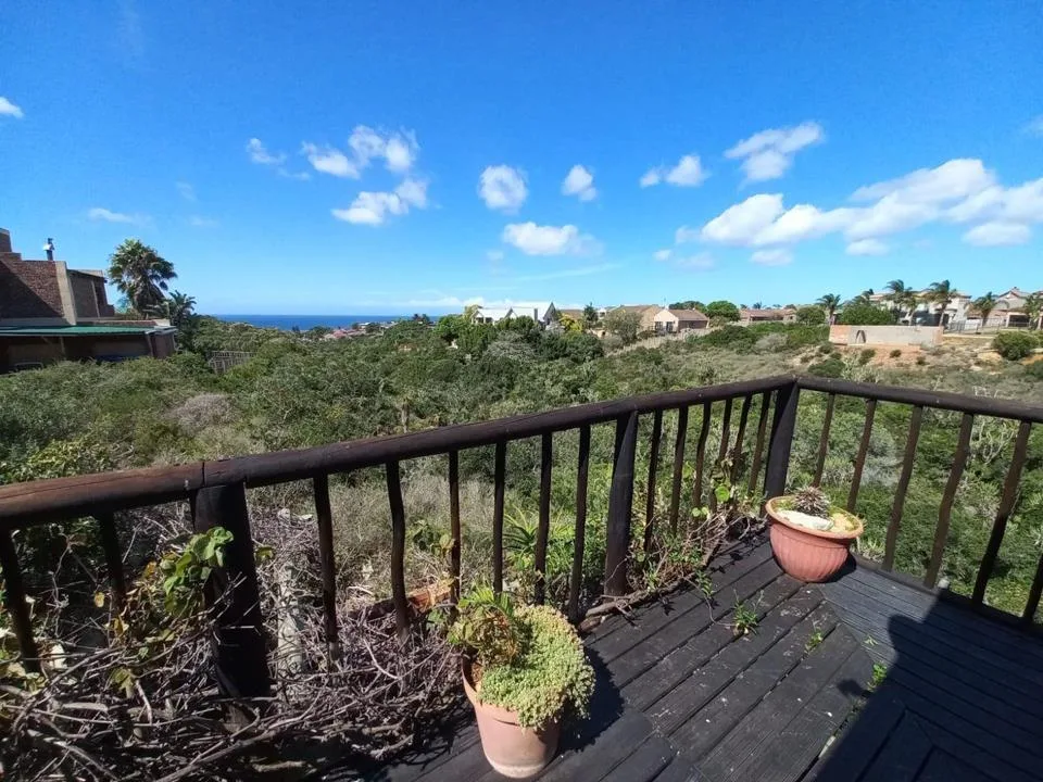4 Bedroom House for sale in Noorsekloof
