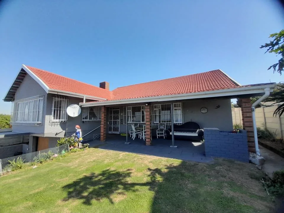3 Bedroom House for sale in Hibberdene