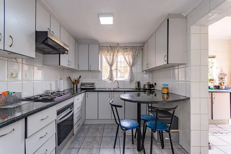 4 Bedroom House in Edleen