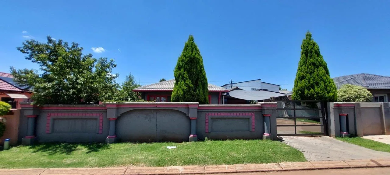 2 Bedroom House for sale in The Orchards