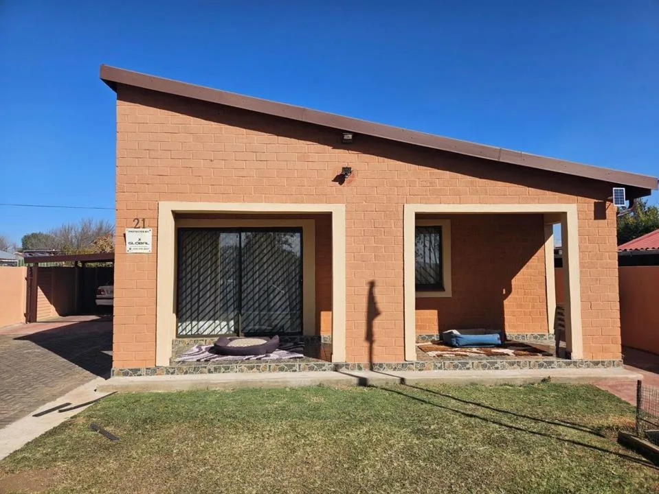3 Bedroom House for sale in Fernwood