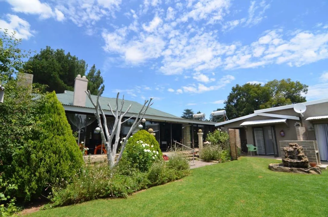 10 Bedroom House for sale in Senekal