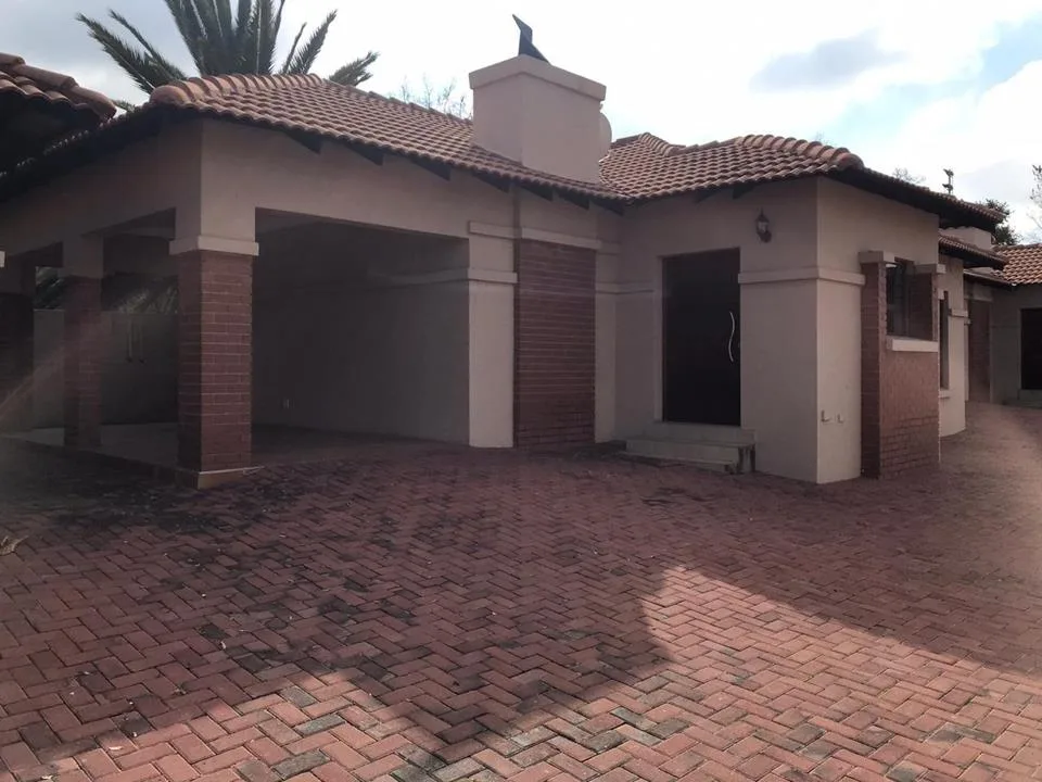 2 Bedroom Townhouse to rent in Brackenhurst