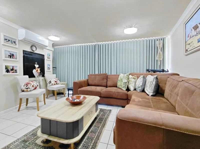 2 Bedroom Apartment / flat for sale in Jeffreys Bay Central