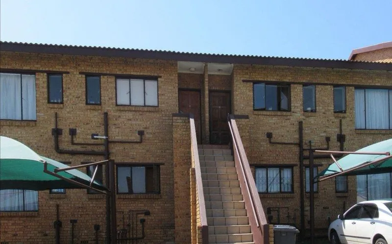 2 Bedroom Apartment / flat for sale in Meredale