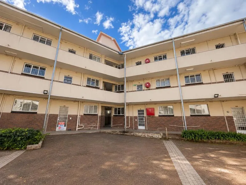 2 Bedroom Apartment / flat for sale in Park West
