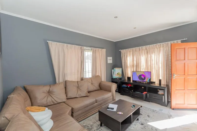 3 Bedroom House for sale in Selcourt