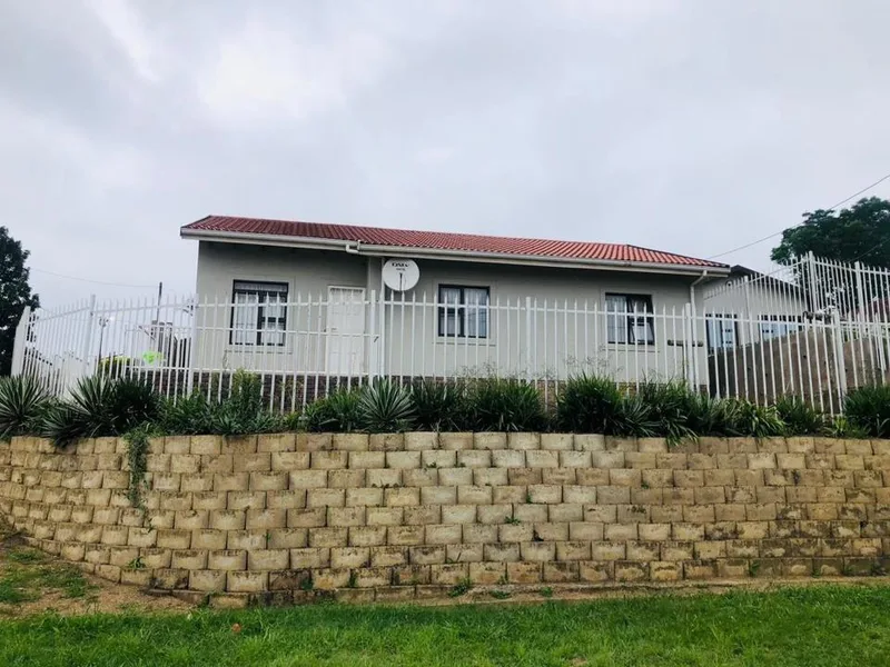 3 Bedroom House for sale in Woodlands