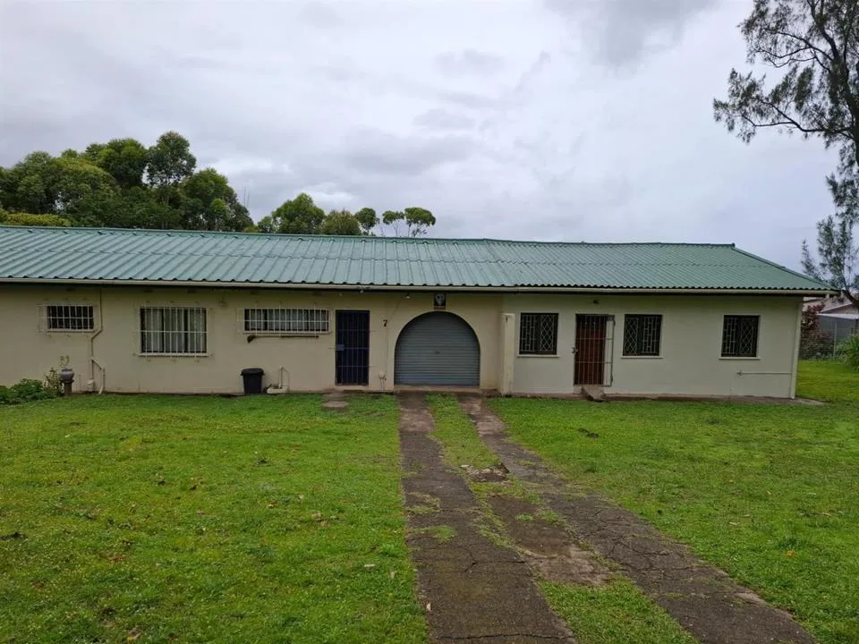 2 Bedroom House to rent in Port Edward