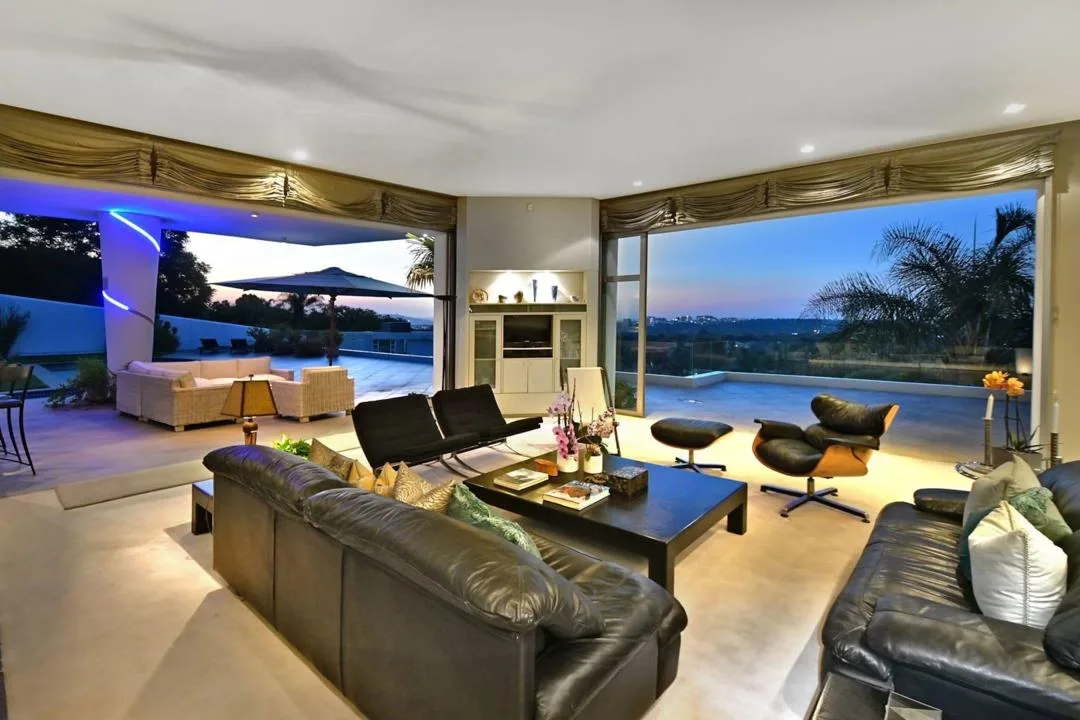 5 Bedroom House for sale in Houghton Estate