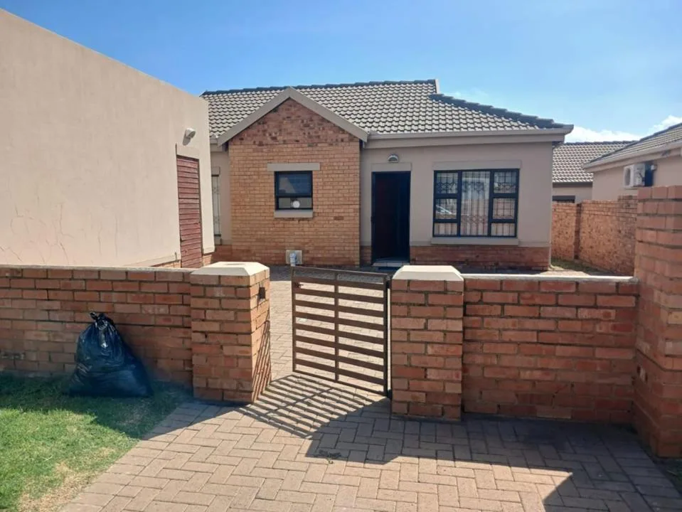 3 Bedroom House to rent in Witbank Central