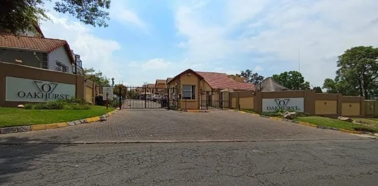4 Bedroom House for sale in Buccleuch