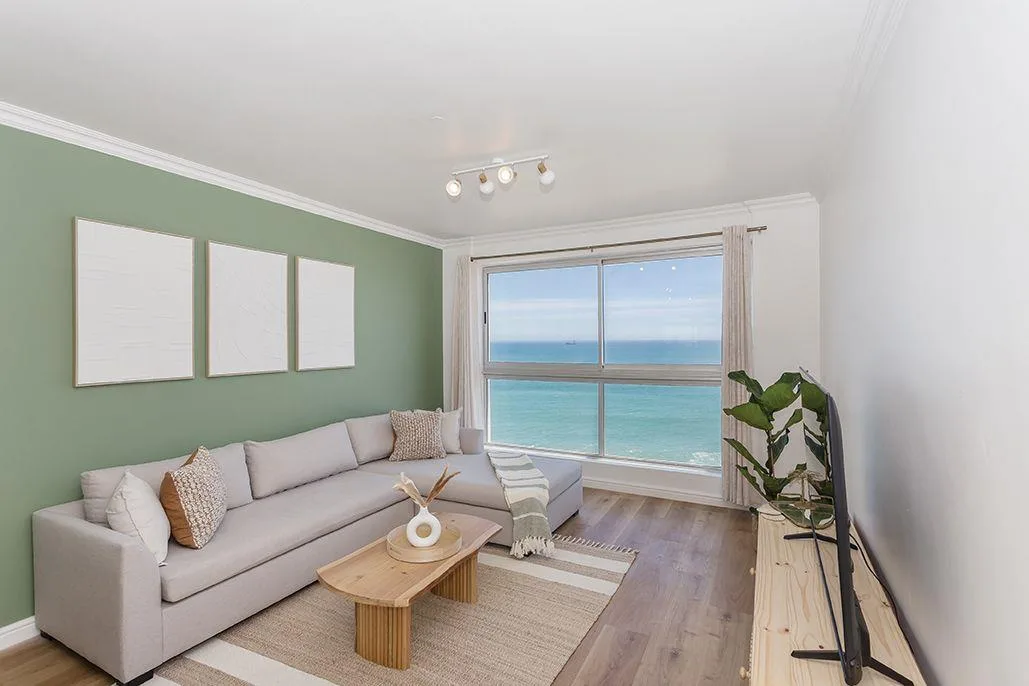 2 Bedroom Apartment / flat for sale in Beachfront