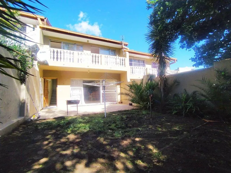3 Bedroom Townhouse for sale in Arboretum