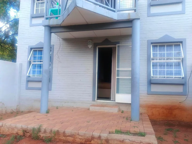2 Bedroom Apartment in Moffat View