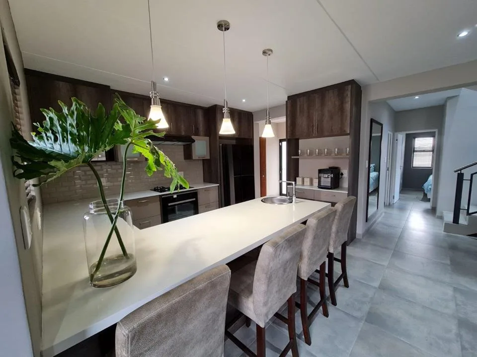 3 Bedroom Townhouse for sale in Spitskop SH