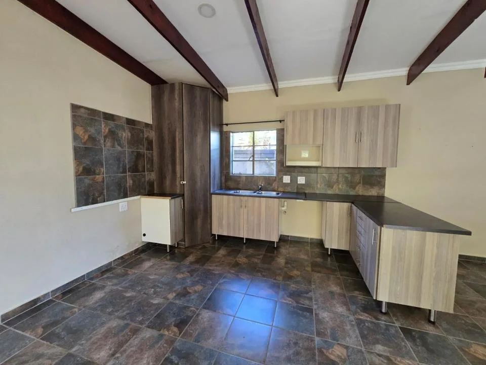 1 Bedroom Apartment / flat to rent in Lydenburg