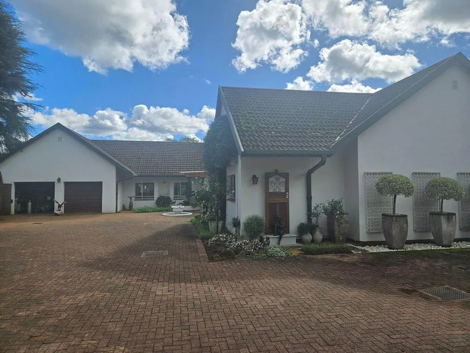 3 Bedroom House for sale in Howick Central