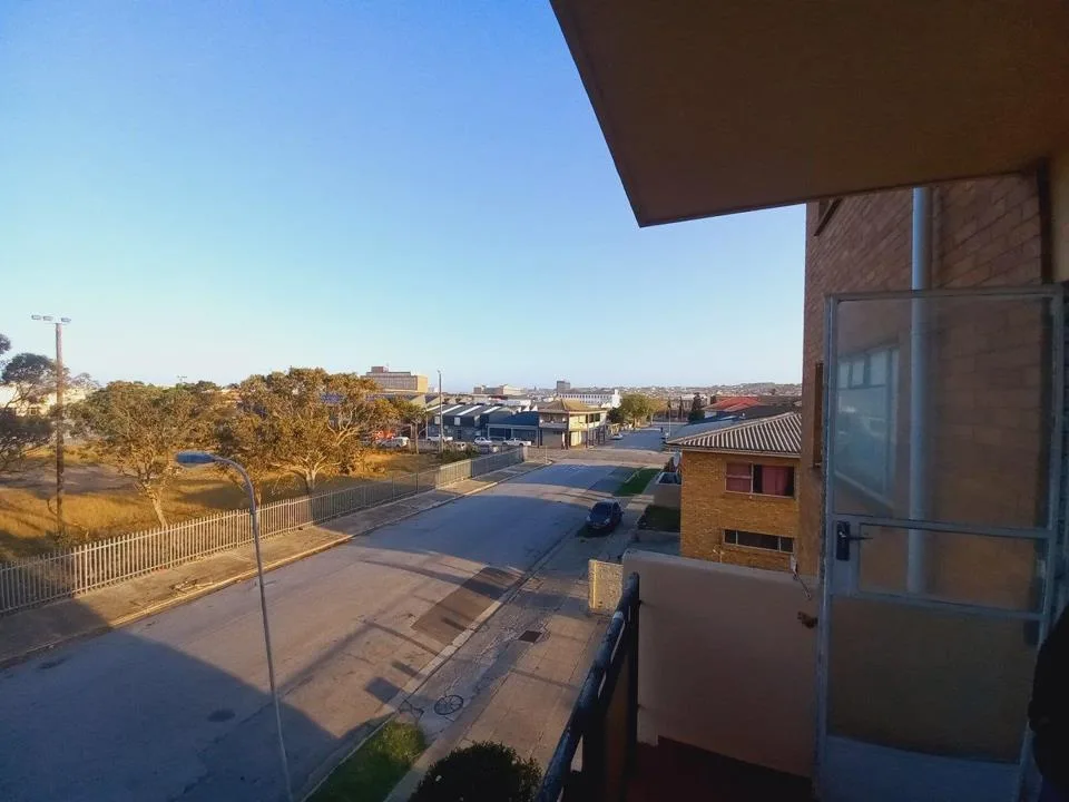 2 Bedroom Apartment / flat for sale in North End