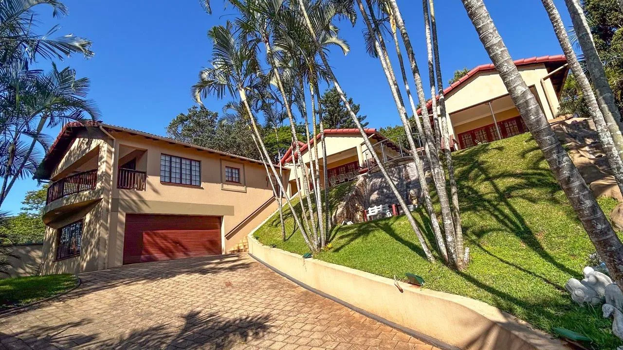 5 Bedroom House for sale in Ballito Central