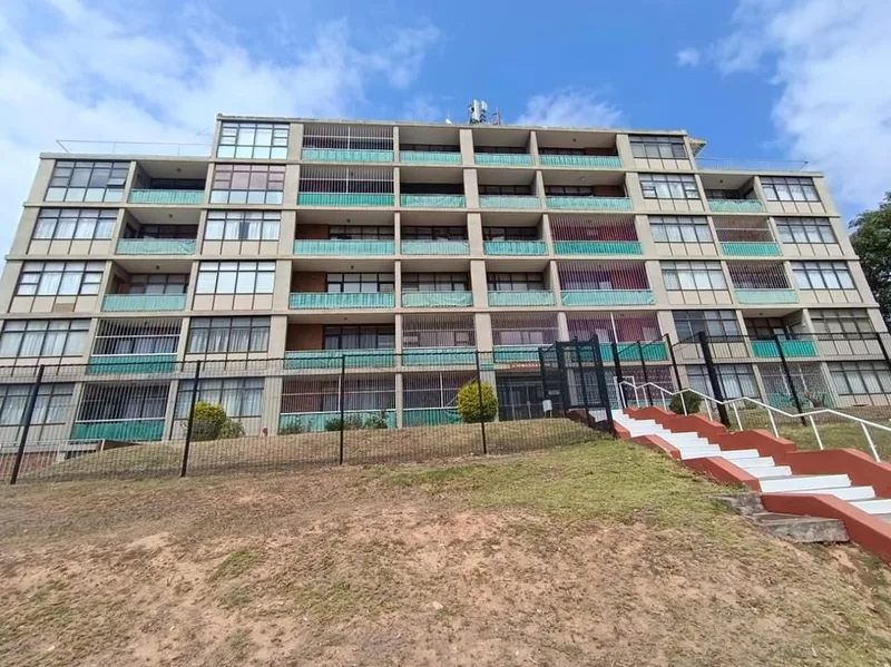 2 Bedroom Apartment / flat for sale in Penford