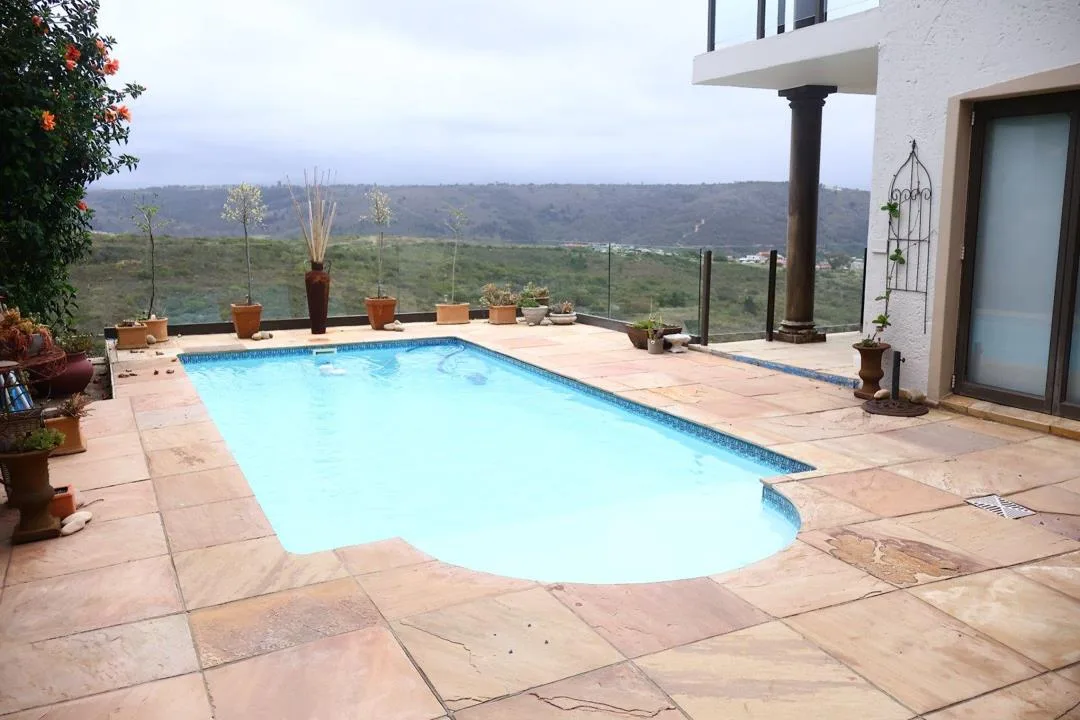5 Bedroom House for sale in Groot Brakrivier Central