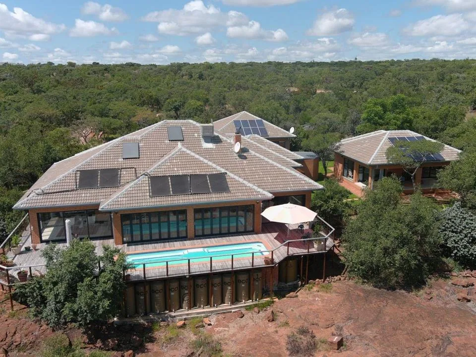 5 Bedroom House for sale in Verloren Estate