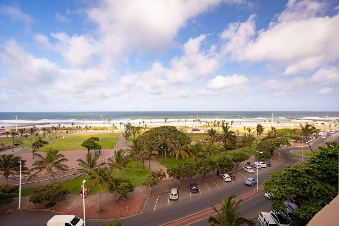 2 Bedroom Apartment / flat for sale in North Beach